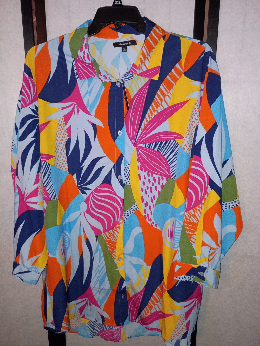 New Look Women's Multicolor Tropical-Leaf Button Down Shirt